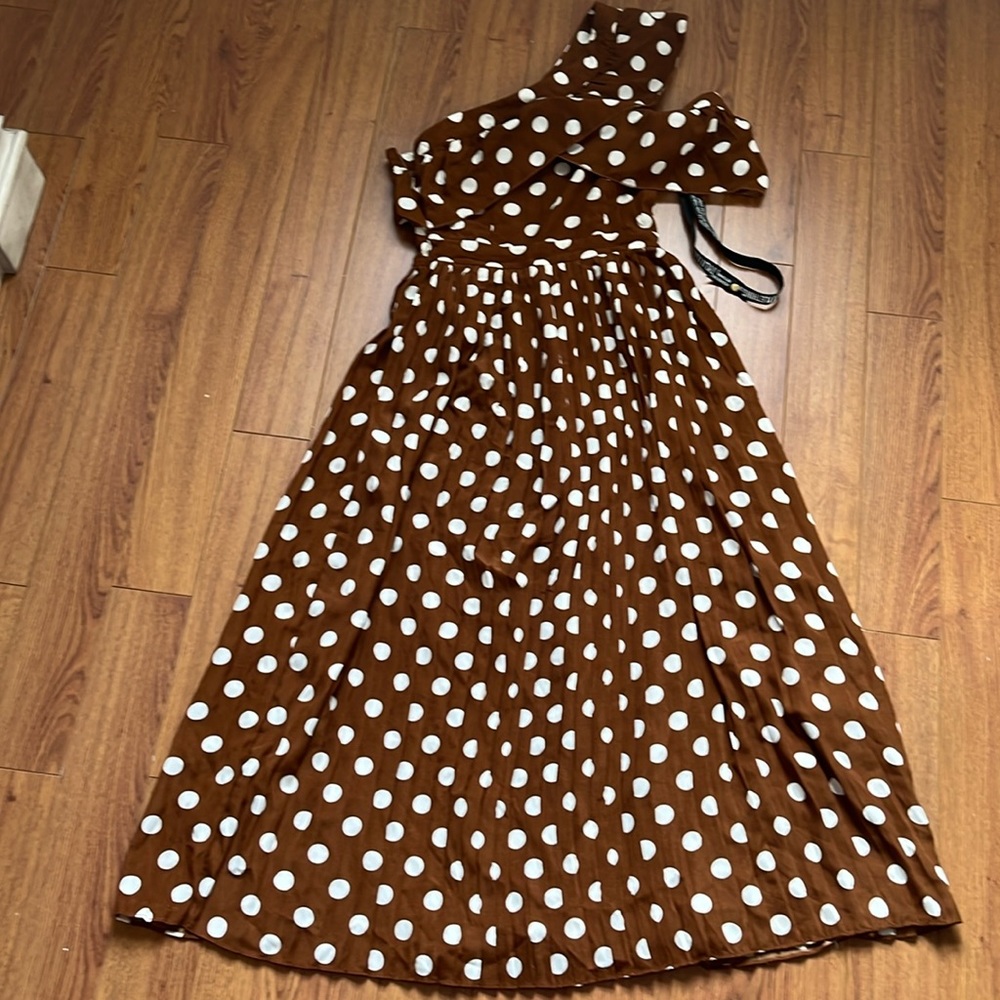 This is a classic long off the shoulder on the shoulder dress